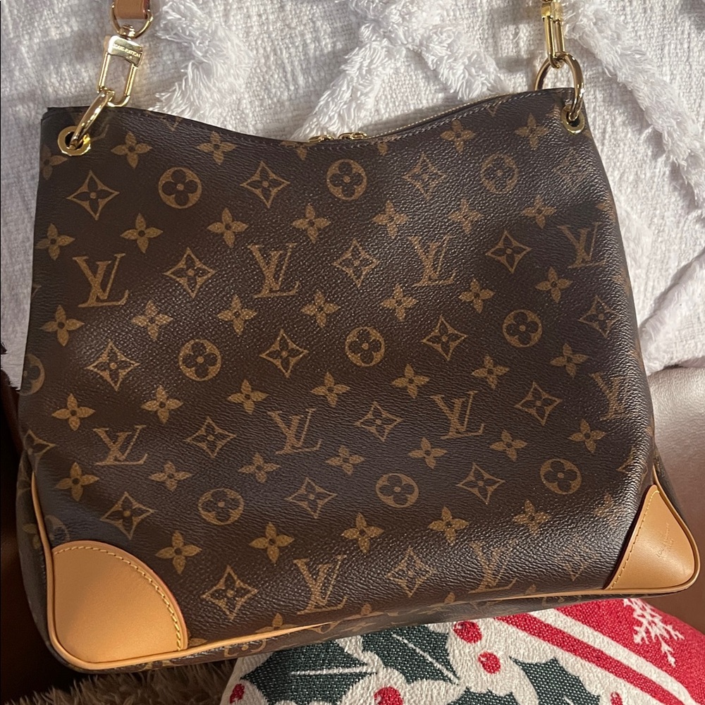 Louis Vuitton Odeon MM Brown and Tan Monogram Crossbody - Picture 8 of 13